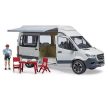 Bruder MB Sprinter Lakóautó sofőrrel - KP JÁTÉK