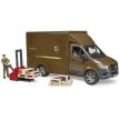 Bruder MB Sprinter UPS furgon sofőrrel kézi hidraulikus emelővel - KP JÁTÉK
