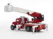 Bruder MACK Granite Létrás tűzoltóautó vízpumpával - KP JÁTÉK