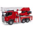 Bruder Scania Super 560R tűzoltóautó létrával vízpumpával - KP JÁTÉK