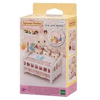 Sylvanian Families Kiságy hármasikreknek forgó körhintával - KP JÁTÉK